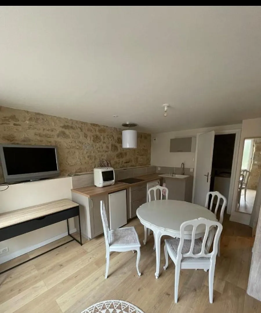 Appartement Centre Ville 4 Personnes Vayrac