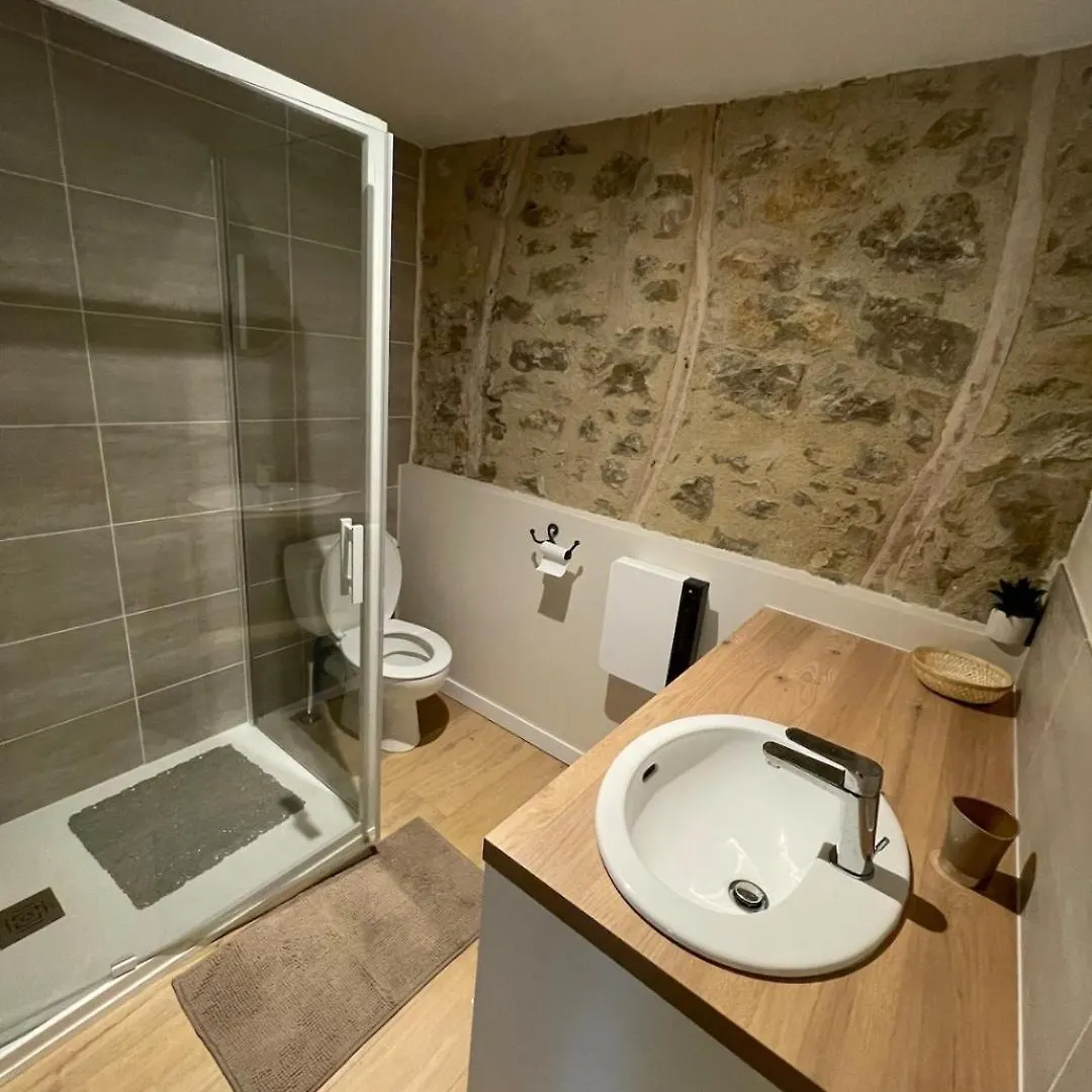 Appartement Centre Ville 4 Personnes Vayrac France